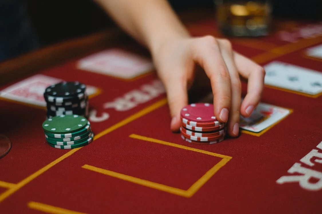 Poker Hands: Know When is the Perfect Time to Raise